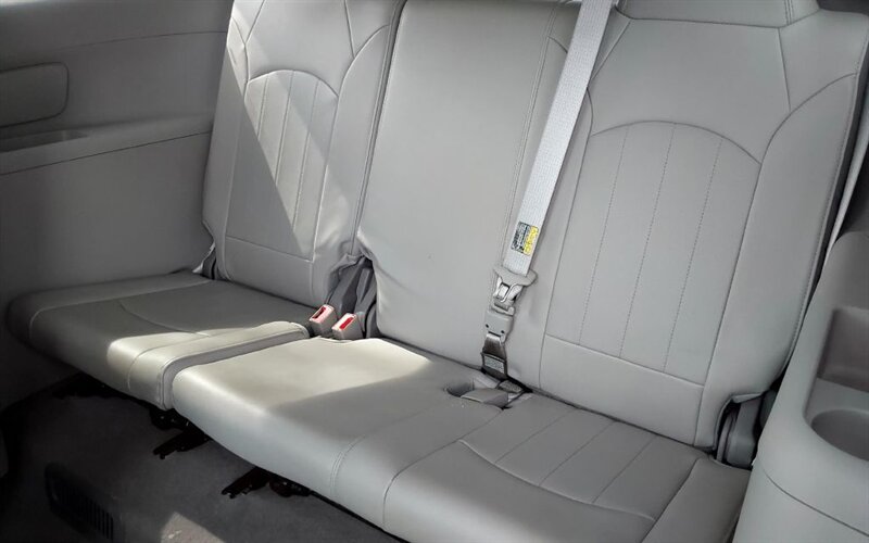 2017 Buick Enclave Leather - Photo 6 - Deridder, LA 70634