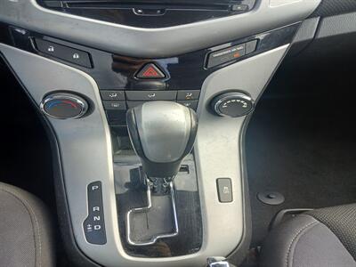 2014 Chevrolet Cruze 1LT Auto - Photo 14 - Kansas City, MO 64134-4202