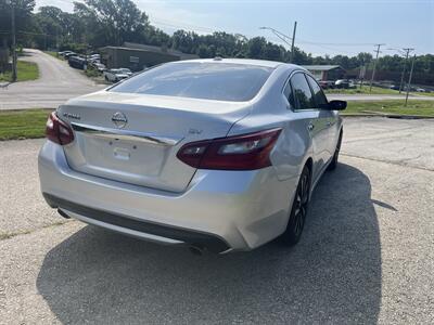 2018 Nissan Altima 2.5 SV - Photo 6 - Kansas City, MO 64134-4202