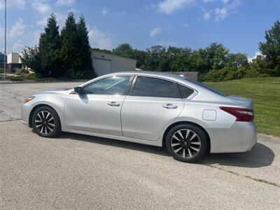 2018 Nissan Altima 2.5 SV - Photo 9 - Kansas City, MO 64134-4202