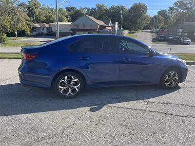 2020 Kia Forte LXs - Photo 5 - Kansas City, MO 64134-4202