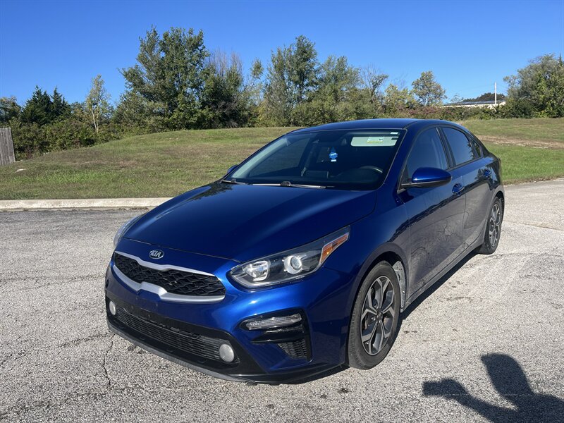 2020 Kia Forte LXs   - Photo 1 - Kansas City, MO 64134-4202