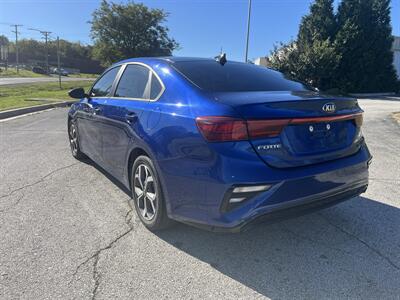 2020 Kia Forte LXs - Photo 8 - Kansas City, MO 64134-4202