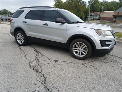 2017 Ford Explorer - Photo 4 - Kansas City, MO 64134-4202