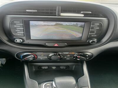 2020 Kia Soul LX   - Photo 15 - Kansas City, MO 64134-4202