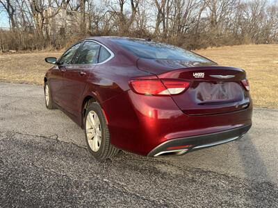 2016 Chrysler 200 Limited Platinum - Photo 7 - Kansas City, MO 64134-4202