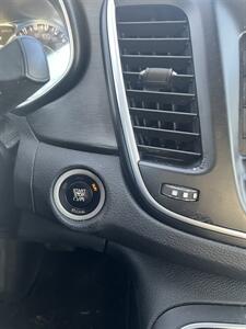 2016 Chrysler 200 Limited Platinum - Photo 13 - Kansas City, MO 64134-4202