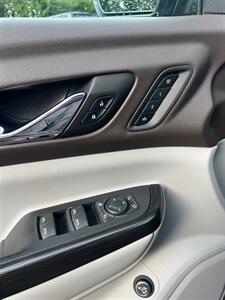 2023 GMC Acadia SLT - Photo 15 - Ketchikan, AK 99901