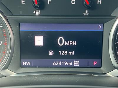 2023 GMC Acadia SLT - Photo 16 - Ketchikan, AK 99901