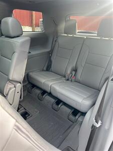 2023 GMC Acadia SLT - Photo 9 - Ketchikan, AK 99901