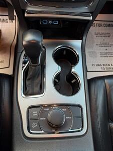 2018 Jeep Grand Cherokee Limited   - Photo 8 - Ketchikan, AK 99901