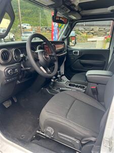 2023 Jeep Wrangler Willys 4xe - Photo 11 - Ketchikan, AK 99901