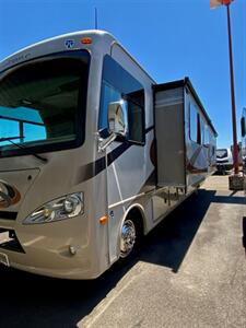 2016 THOR 34F HURRICANE MH   - Photo 3 - Ukiah, CA 95482