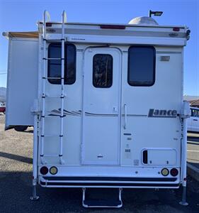 2006 LANCE 1181 *PRE-OWNED* - Photo 3 - Ukiah, CA 95482