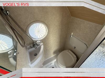 2019 T@B 320 CS-S CLASSIC *PRE-OWNED*   - Photo 10 - Ukiah, CA 95482