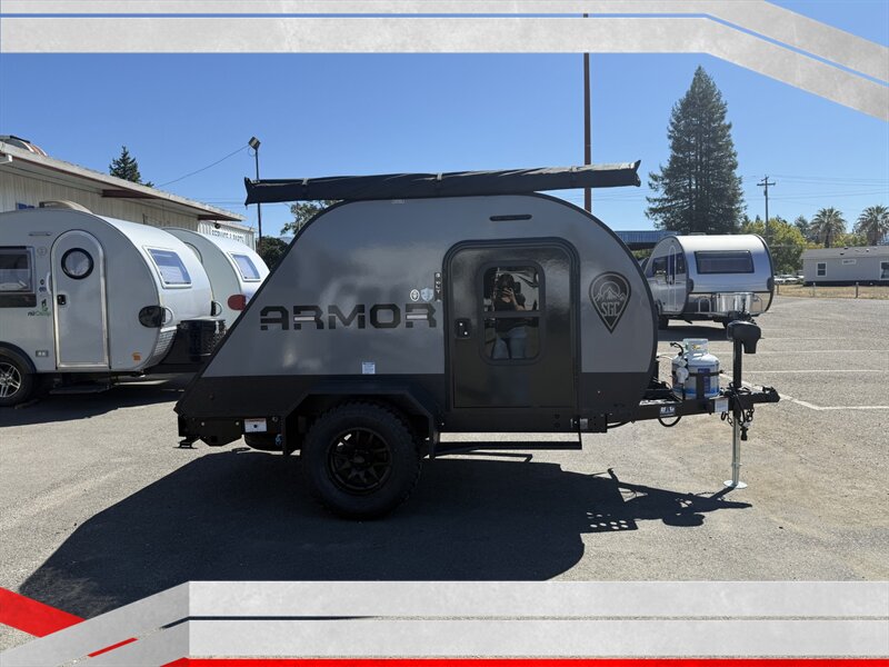 2026 SKINNY GUY CAMPERS 10LT ARMOR COMPACT
