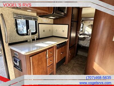 2012 Fleetwood TIOGA  24R - Photo 8 - Ukiah, CA 95482