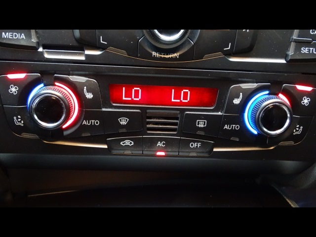 2010 Audi A4 2.0T Premium Plus - Photo 33 - Winnetka,