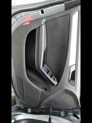 2010 Audi A4 2.0T Premium Plus - Photo 9 - Winnetka,