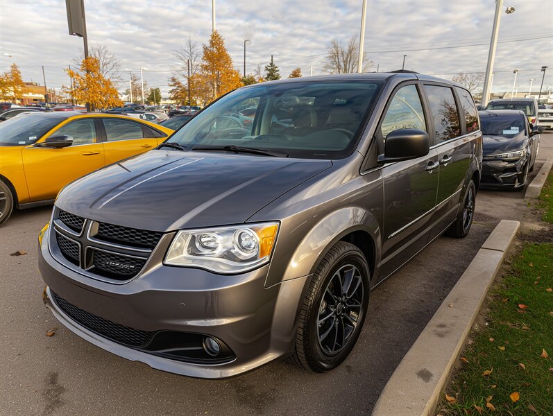 2020 Dodge Grand Caravan Premium Plus  