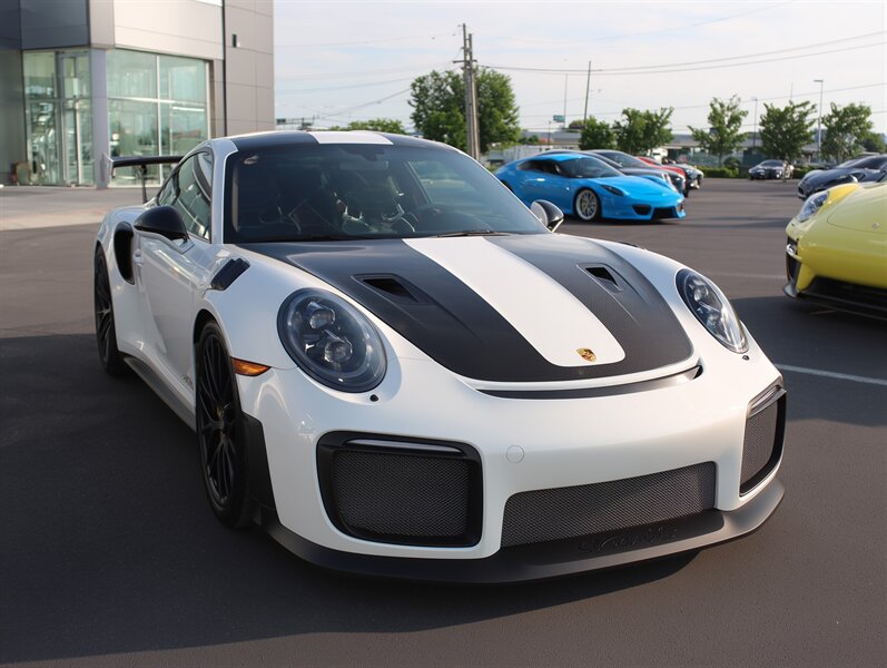 2018 Porsche 911 GT2-RS Weissach-Pkg  