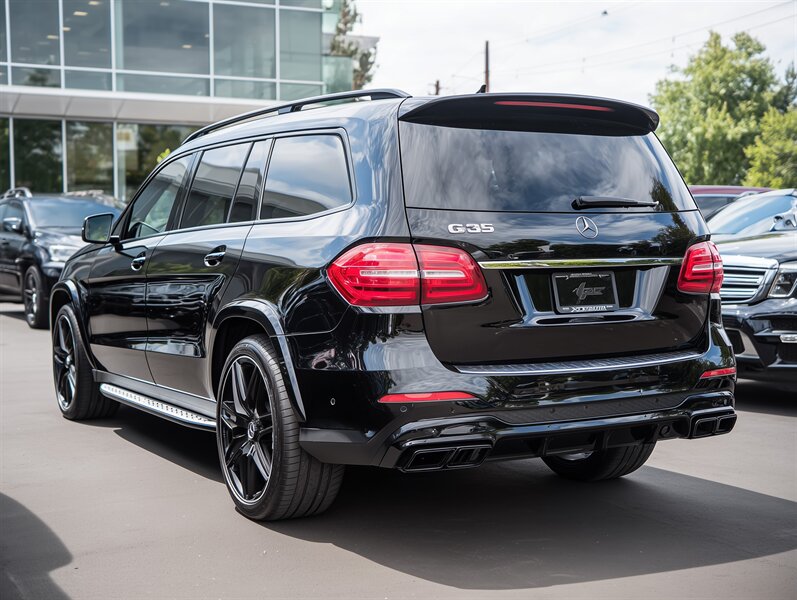 2018 Mercedes-Benz AMG GLS 63  